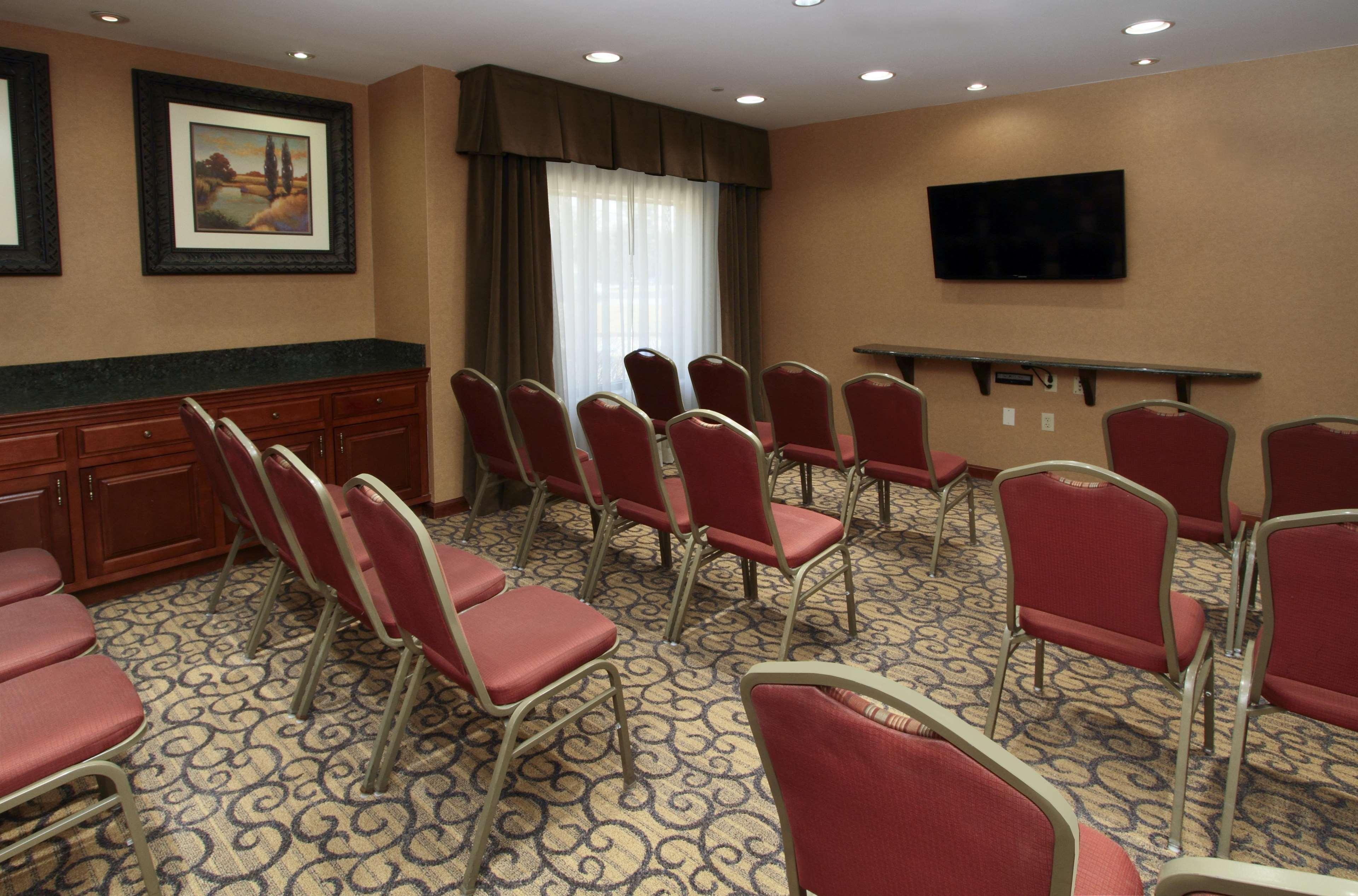 Hampton Inn Princeton Bagian luar foto
