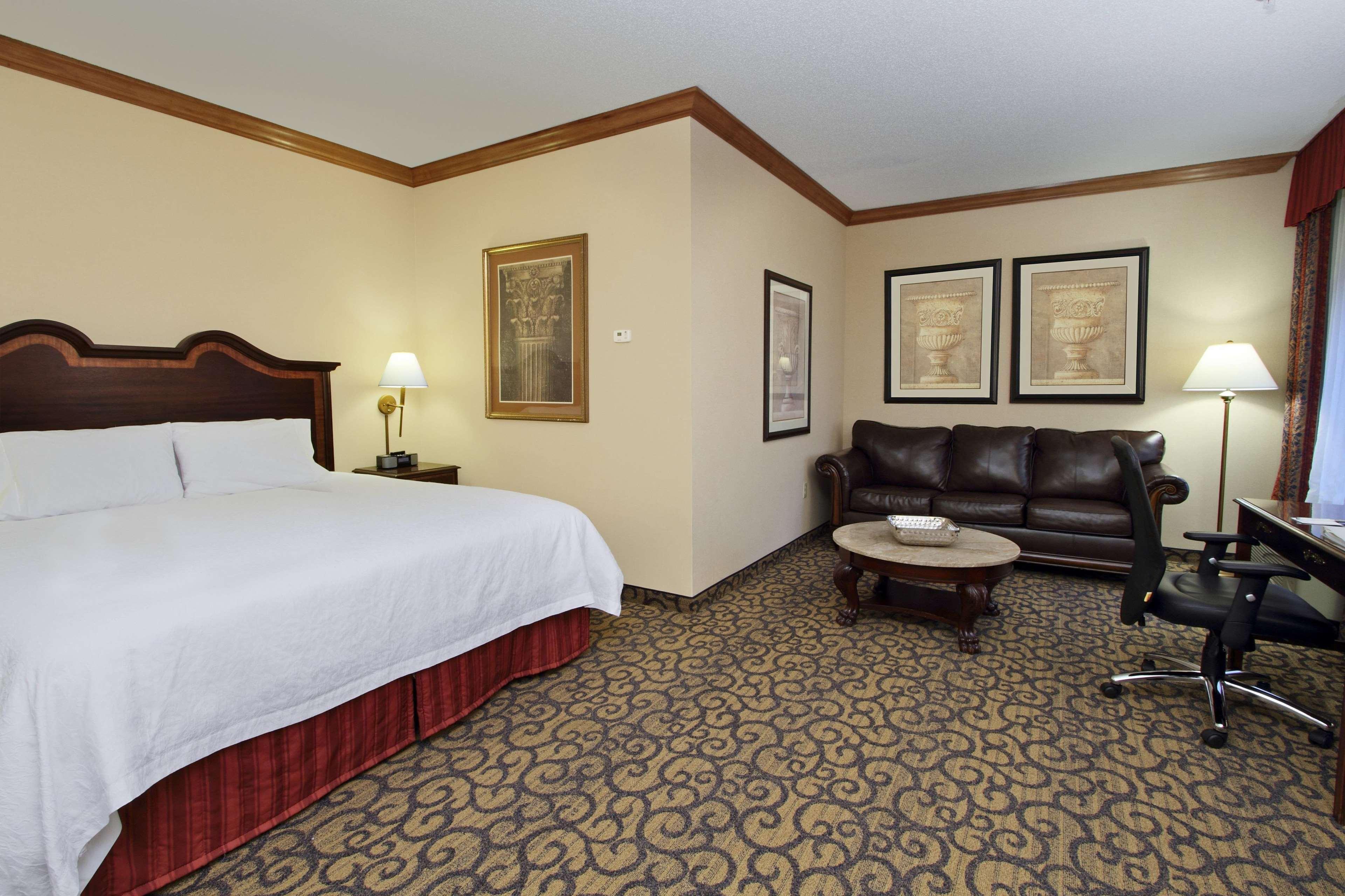 Hampton Inn Princeton Bagian luar foto