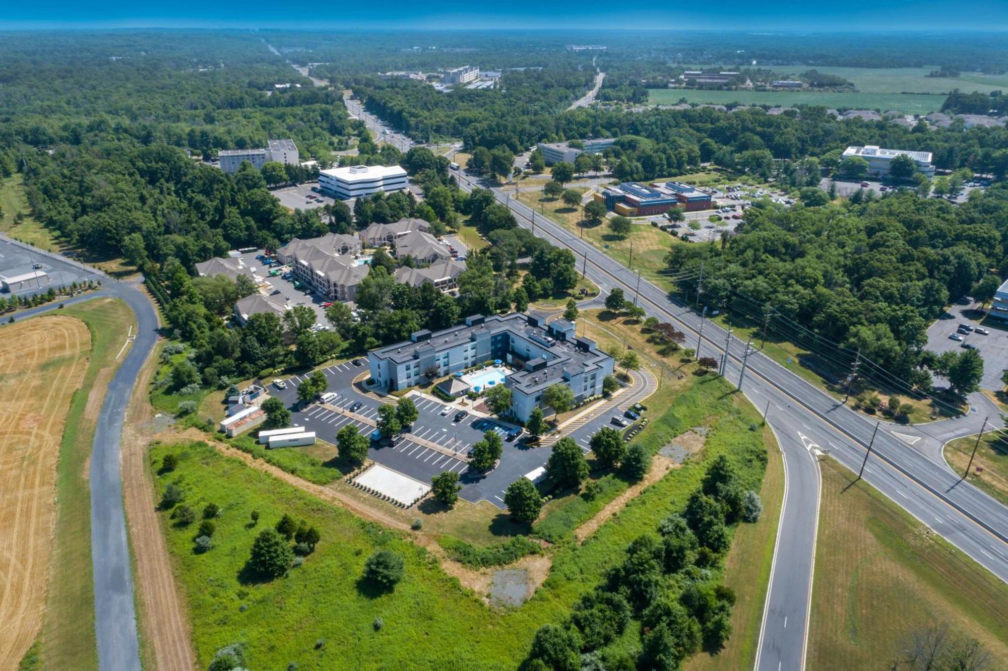 Hampton Inn Princeton Bagian luar foto